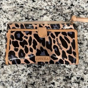 Consuela Wallet